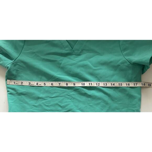 FIGS Technical Collection FW1100 Casma Scrub Top Women’s XS Green - Picture 8 of 9